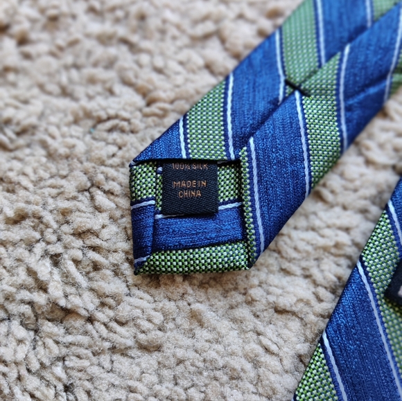 Reserve Silk Tie - Picture 4 of 6